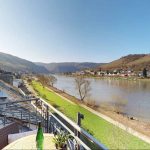 Ferienwohnung Dachgalerie mit Balkon und Moselblick