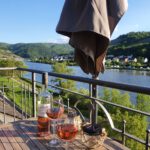 Balkon mit Wasserblick